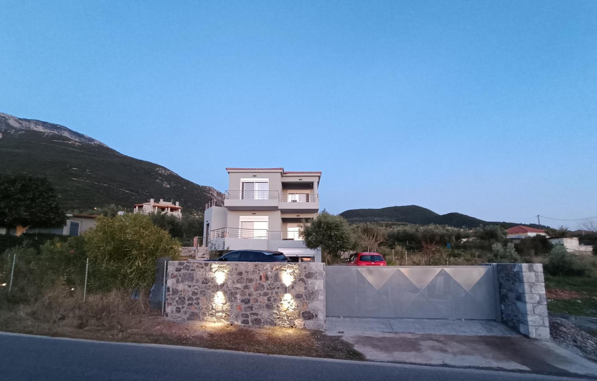 Evilenia Luxury Apartments Kalamáta Kültér fotó